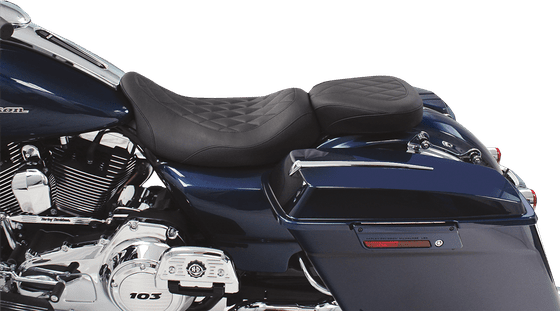 76694 MUSTANG wide tripper solo diamond stitch seat