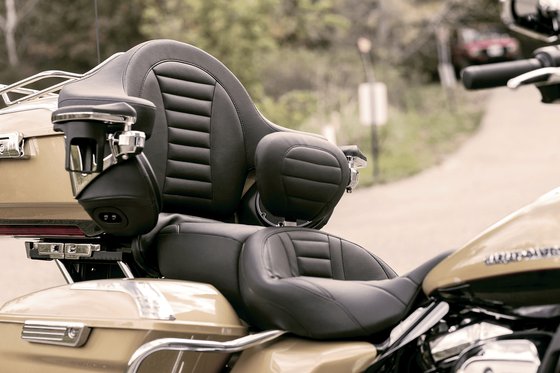 79006 MUSTANG deluxe touring 2-up seat