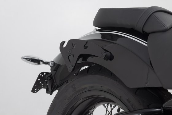 SW-MOTECH legend saddlebag system - left side