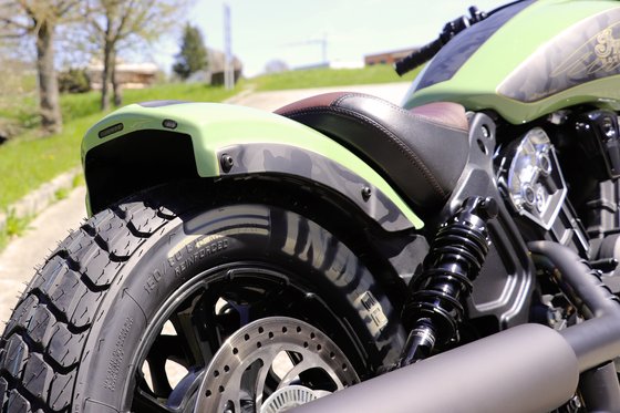 CULT WERK bobber rear fender with light