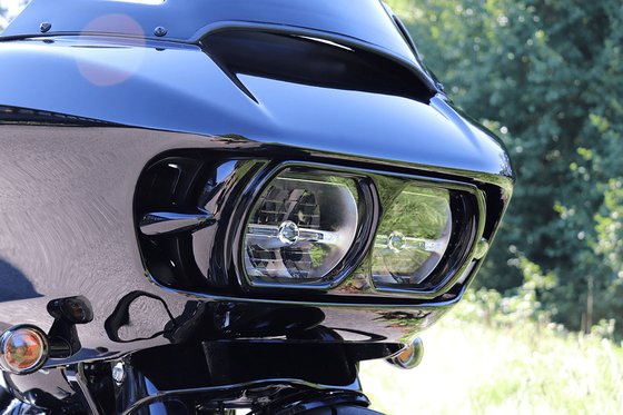 HD-TOU027 CULT WERK bad raw headlight mask