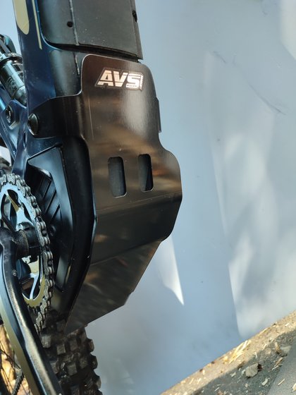 AVS RACING aluminum skid plate for scott genius