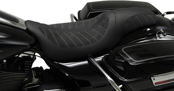 76292 MUSTANG solo and 2-up black seats for harley dresser/touring