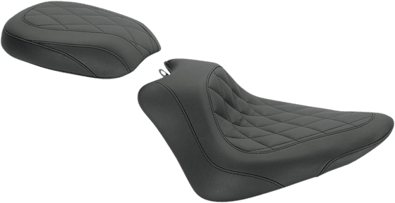 76762 MUSTANG wide tripper solo diamond stitched black seat