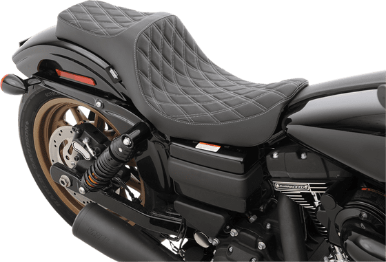 0803-0603 DRAG SPECIALTIES SEATS predator iii double diamond seat