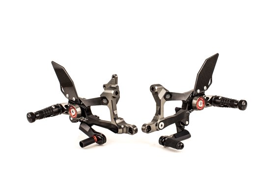 MUE2-D01-B GILLES TOOLING black rearset for ducati panigale v4