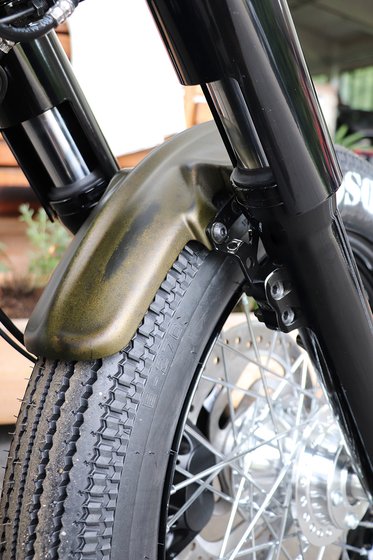 HD-BRO094 CULT WERK old school raw front fender