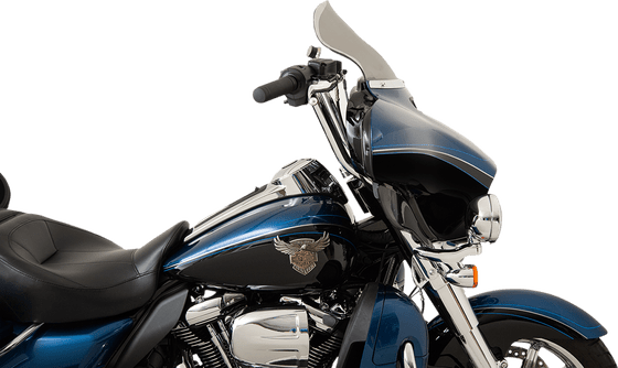 KW05-01-0466-T KLOCK WERKS aukštas dūmų priekinis stiklas su atšvaitu harley davidson flh