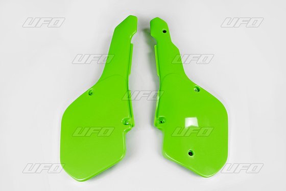 KA02704#026 UFO žalios spalvos šoninės panelės kawasaki kx125/250/500