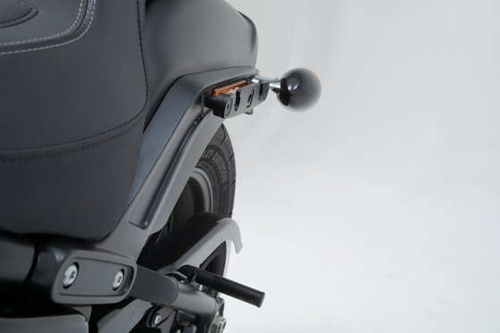 HTA.18.682.10400 SW-MOTECH slh side carrier l (left) for harley-davidson softail fat bob/s