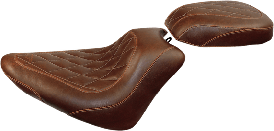 76766 MUSTANG wide tripper solo diamond stitched brown seat