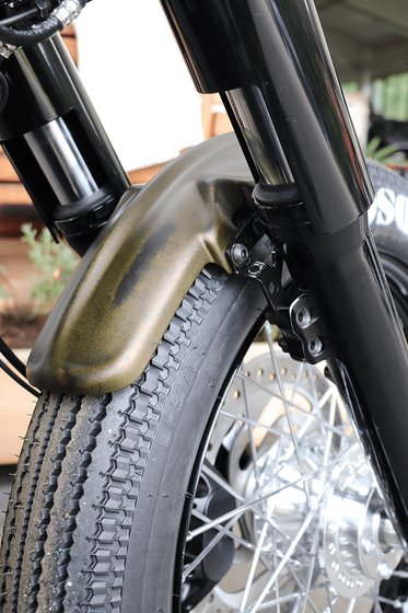 HD-BRO095 CULT WERK old school black front fender