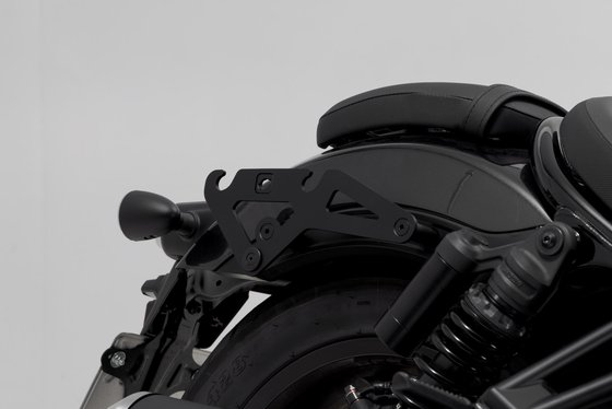 SW-MOTECH legend saddlebag system - left side