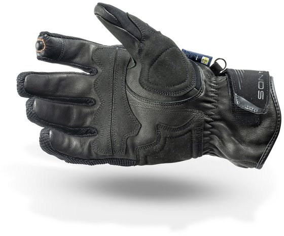 720-23120100 Lindstrands glove sveg black